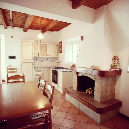 Casale Santo Stefano Montegallo (Ancona)